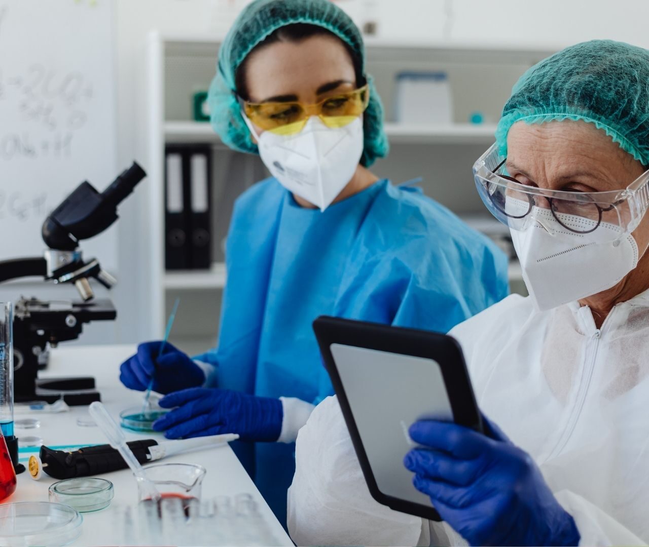 How Compliance Software Simplifies Cosmetic Product Safety in the EU